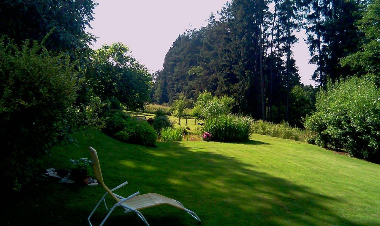 Apartment Mit Burgblick Im Gruenen, Familie Held Burgthann エクステリア 写真